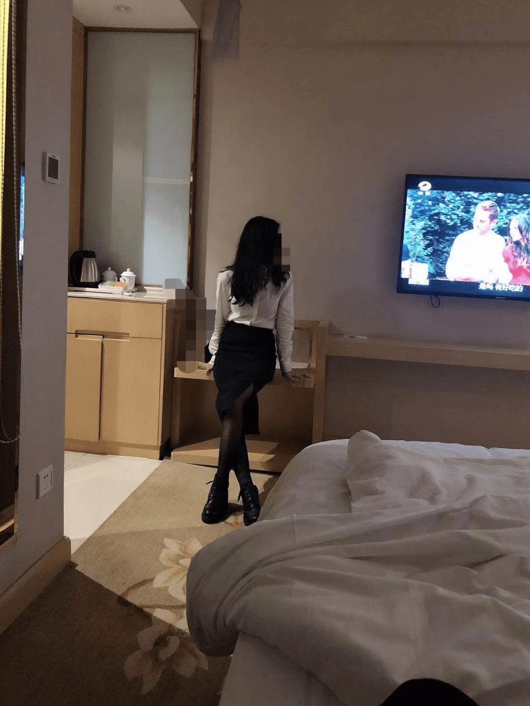 电视开着中国好声音
